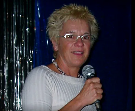Carmen Dess