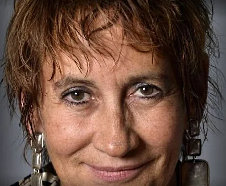 Caroline Loeb