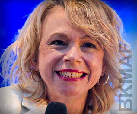 Martine St-Clair